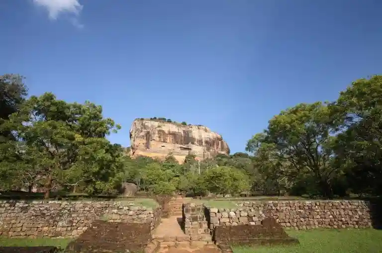 visit sigiriya through architectural tour package from magical isle holidays, a travel agency based in new south wales australia with hassle free booking